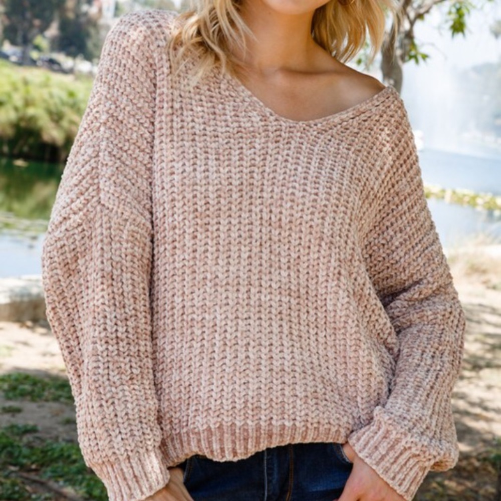 ❗️Oneleft❗️Mocha V-Neck Chenille Sweater - Picture 1 of 4